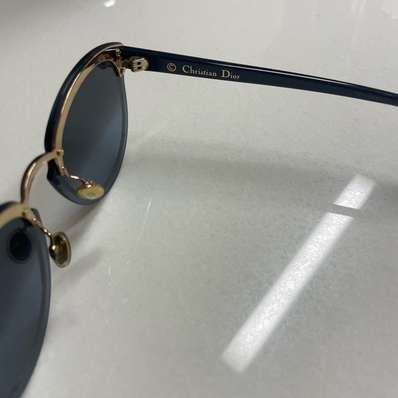 Dior Sunglasses - Picture 4 of 6